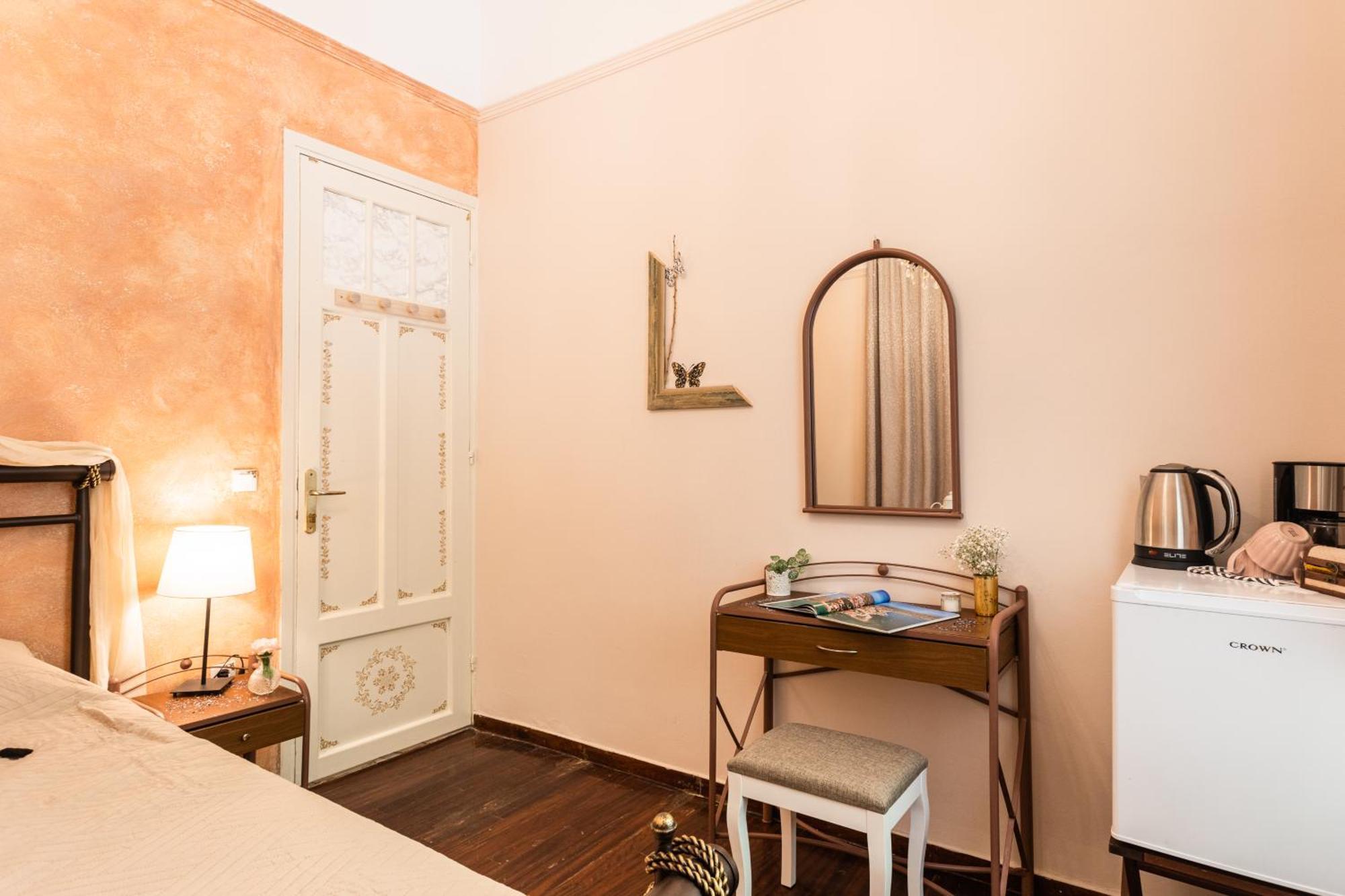 Alegria Simple Economy Rooms Athene Buitenkant foto